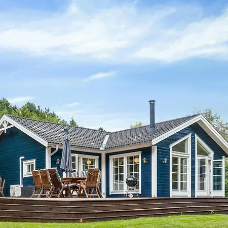 Modern Summer House Near Isefjord
